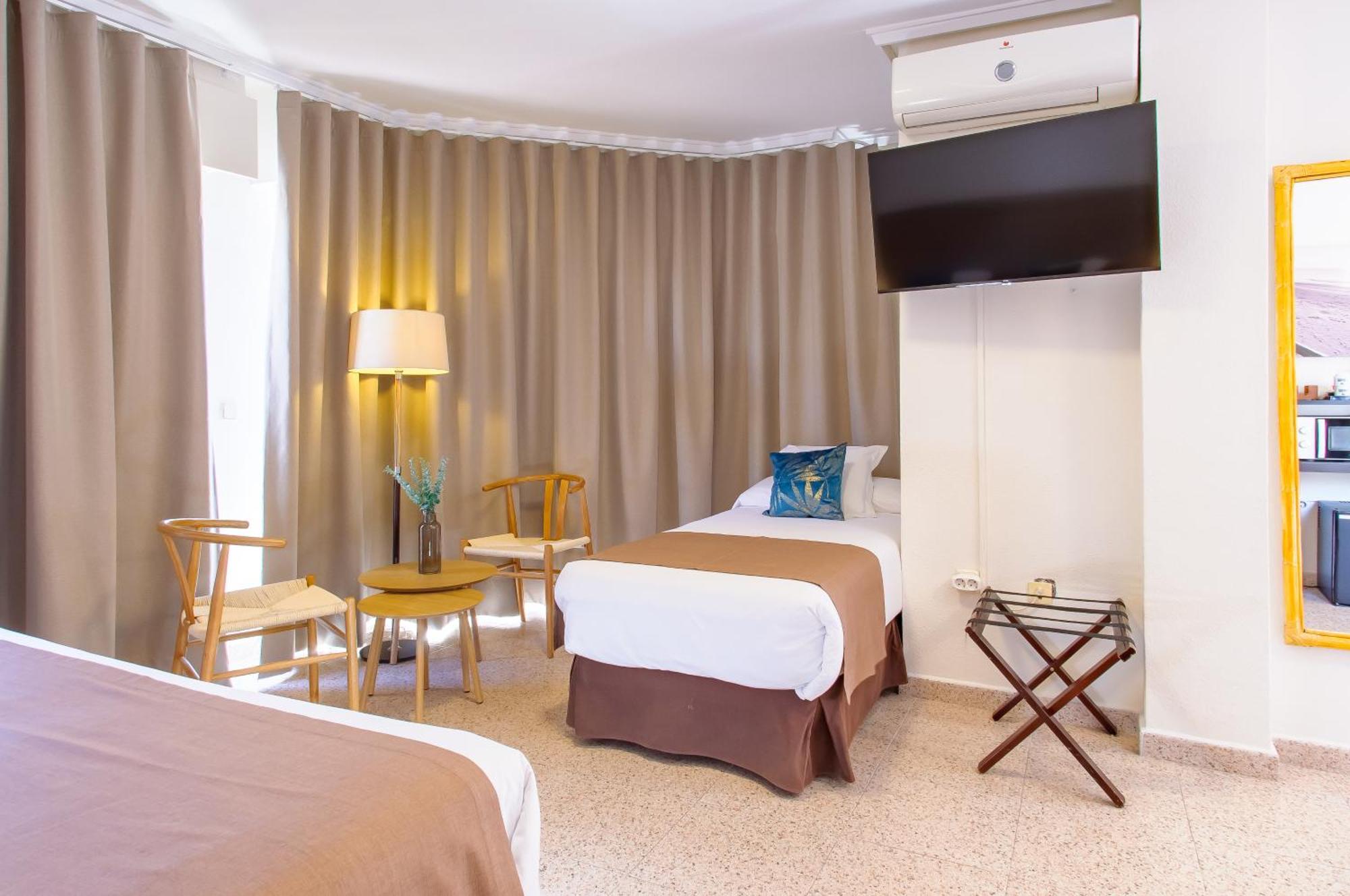 Hotel Eden Mar グアルダマル・デル・セグラ エクステリア 写真